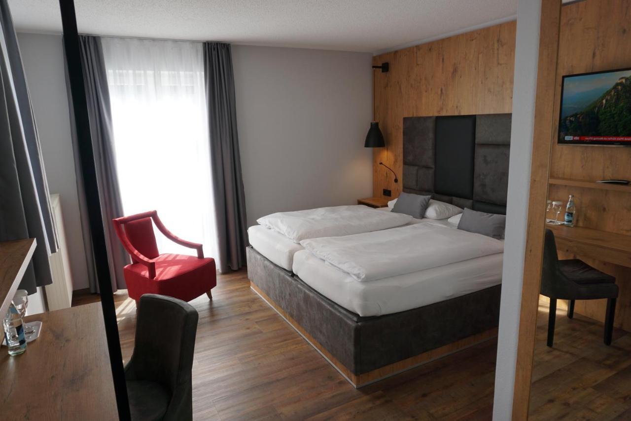Hotel Gruener Baum Kaufbeuren Exteriér fotografie