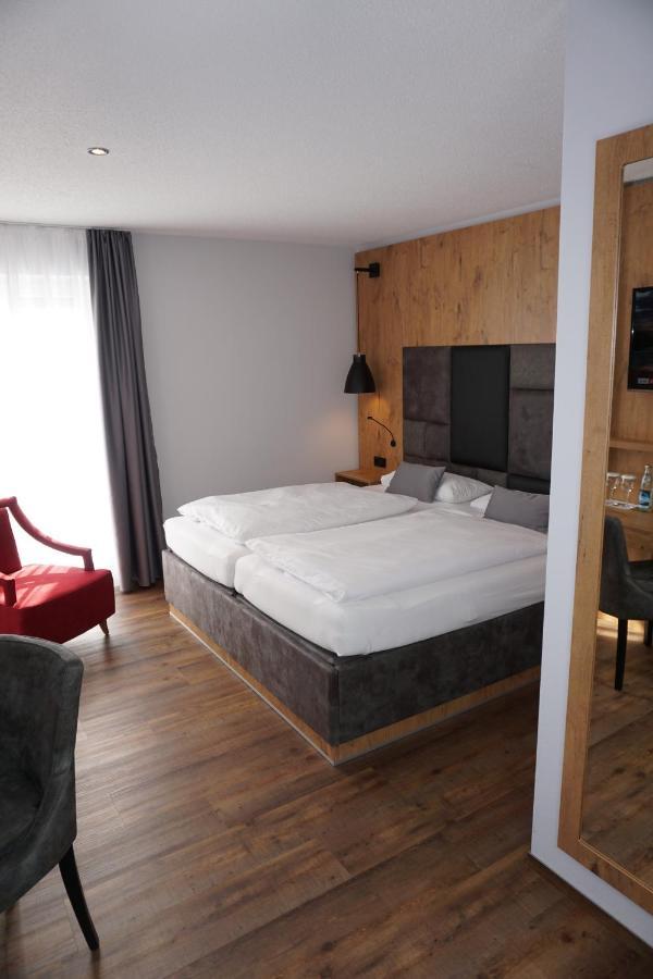 Hotel Gruener Baum Kaufbeuren Exteriér fotografie